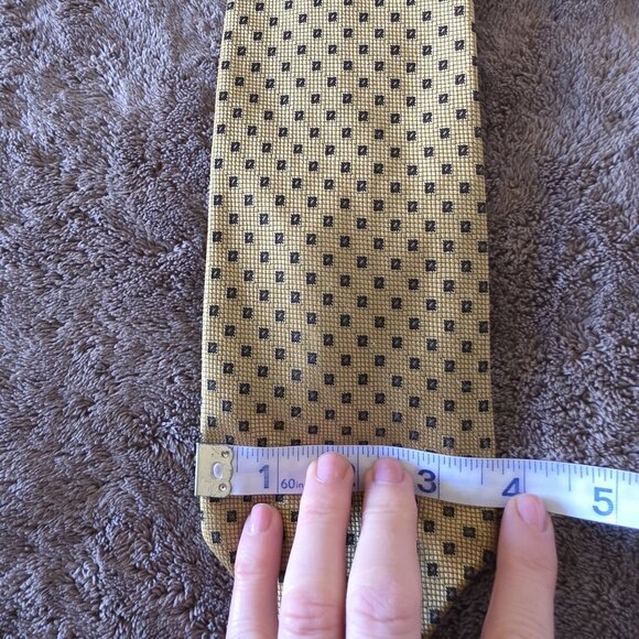 Guy Laroche Paris Gold Necktie Micro Square Pattern Luxury Designer Silk Tie - Picture 11 of 12